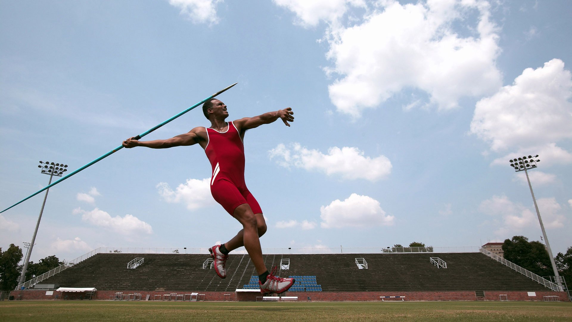 柬埔寨骑手Chantola Kiri在“Princess’s Cup Thailand 2024”中获得FEI SEA Cup亚军，为国家争光。