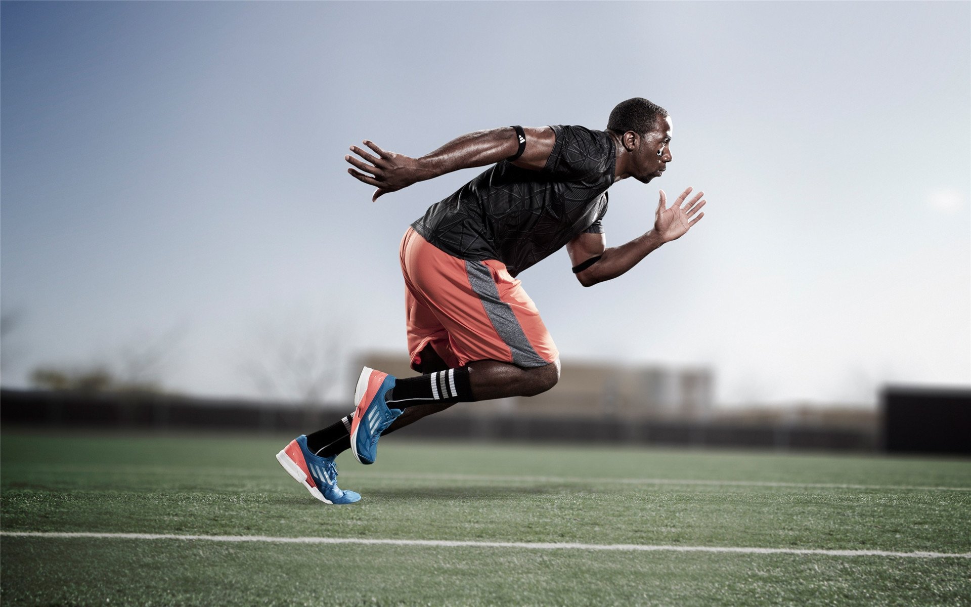 开云官方网站-德甲快速反击：瞬间突入，场面火热！，德甲打法特点