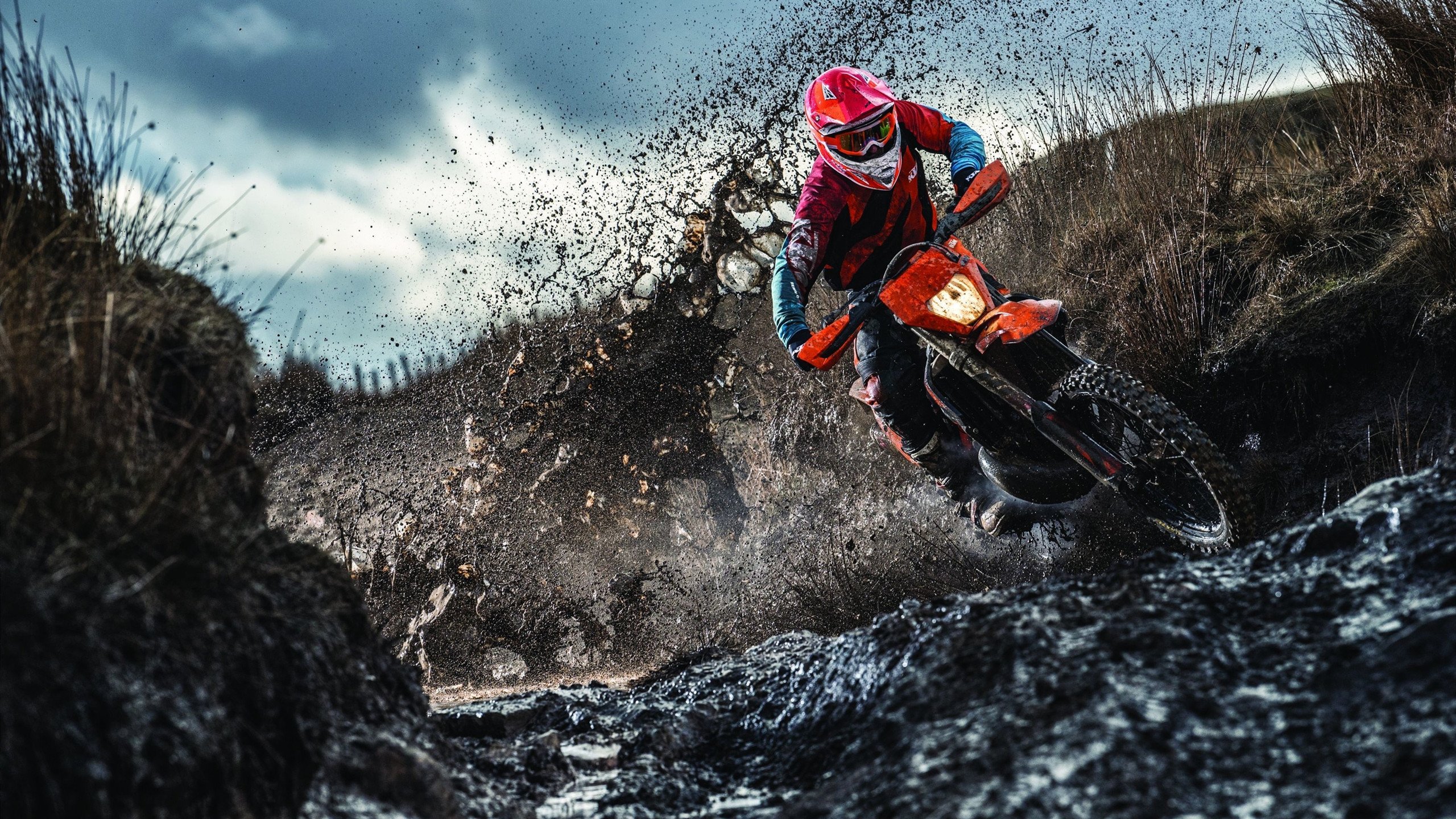 开云体育登陆入口-电竞直播平台流量激增，赛事带动产业发展，电竞直播现状